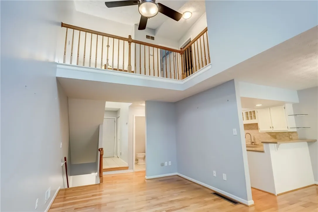 8 Le Marc Court, Brighton, New York 14618, Brighton, New York 14618, 2 Bedrooms Bedrooms, 6 Rooms Rooms,1 BathroomBathrooms,Residential,Closed,8 Le Marc Court, Brighton, New York 14618,0,R1614377