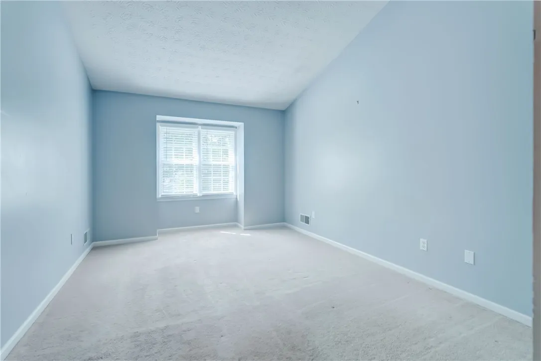 8 Le Marc Court, Brighton, New York 14618, Brighton, New York 14618, 2 Bedrooms Bedrooms, 6 Rooms Rooms,1 BathroomBathrooms,Residential,Closed,8 Le Marc Court, Brighton, New York 14618,0,R1614377