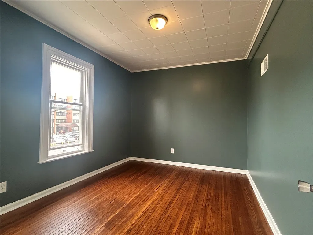 111 Lewis Street, Geneva City, New York 14456, Geneva City, New York 14456, 4 Bedrooms Bedrooms, 6 Rooms Rooms,2 BathroomsBathrooms,Residential,For Sale,111 Lewis Street, Geneva City, New York 14456,R1623228