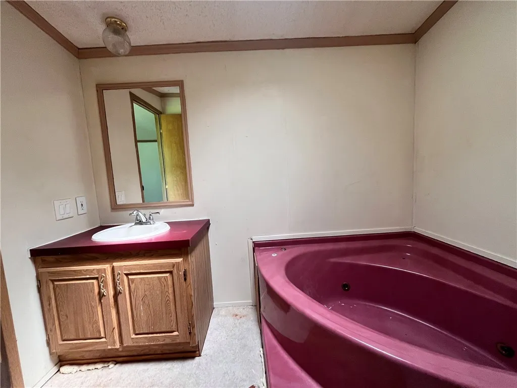 38 South South Vanderkarr Road South Na, Tioga, Ne, Tioga, New York 13734, 2 Bedrooms Bedrooms, 7 Rooms Rooms,2 BathroomsBathrooms,Residential,For Sale,38 South South Vanderkarr Road South Na, Tioga, Ne,R1623299