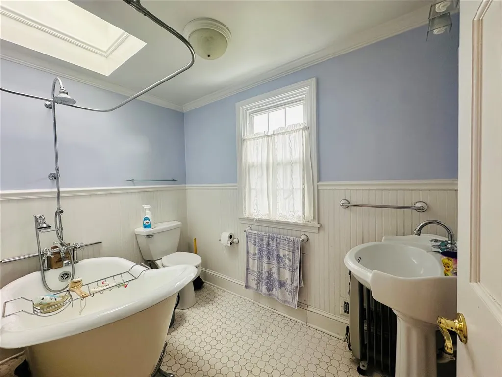 171 Upper Delevan Avenue, Corning City, New York 1, Corning City, New York 14830, 3 Bedrooms Bedrooms, 9 Rooms Rooms,2 BathroomsBathrooms,Residential,For Sale,171 Upper Delevan Avenue, Corning City, New York 1,R1622725