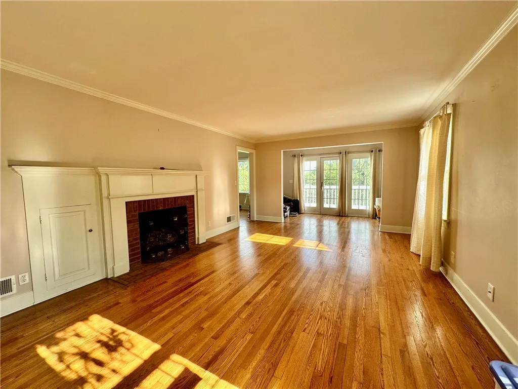 171 Upper Delevan Avenue, Corning City, New York 1, Corning City, New York 14830, 3 Bedrooms Bedrooms, 9 Rooms Rooms,2 BathroomsBathrooms,Residential,For Sale,171 Upper Delevan Avenue, Corning City, New York 1,R1622725