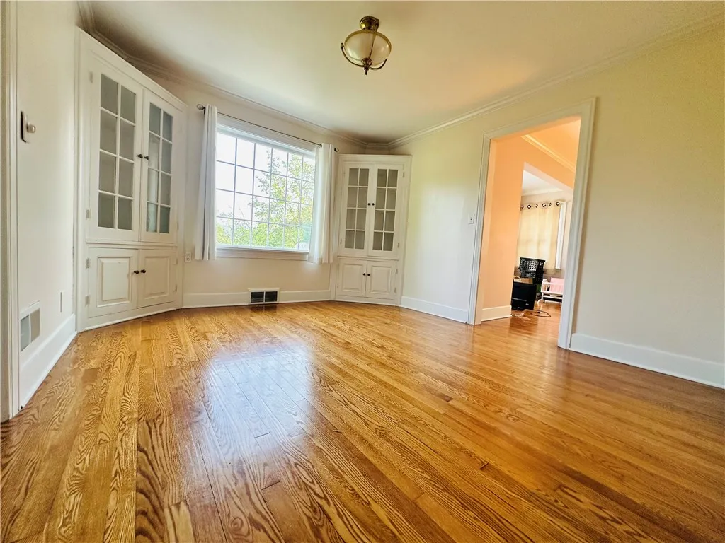171 Upper Delevan Avenue, Corning City, New York 1, Corning City, New York 14830, 3 Bedrooms Bedrooms, 9 Rooms Rooms,2 BathroomsBathrooms,Residential,For Sale,171 Upper Delevan Avenue, Corning City, New York 1,R1622725