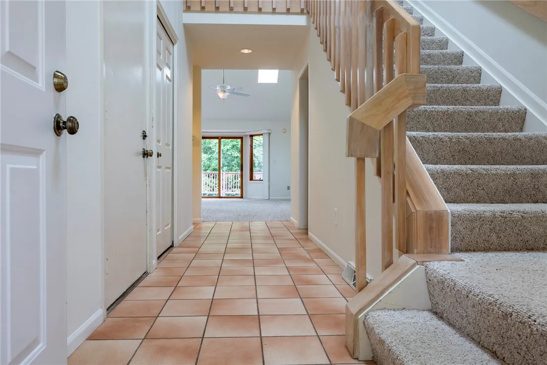 28 Chasewood Circle, Henrietta, New York 14618, Henrietta, New York 14618, 2 Bedrooms Bedrooms, 7 Rooms Rooms,1 BathroomBathrooms,Residential,For Sale,28 Chasewood Circle, Henrietta, New York 14618,R1621969