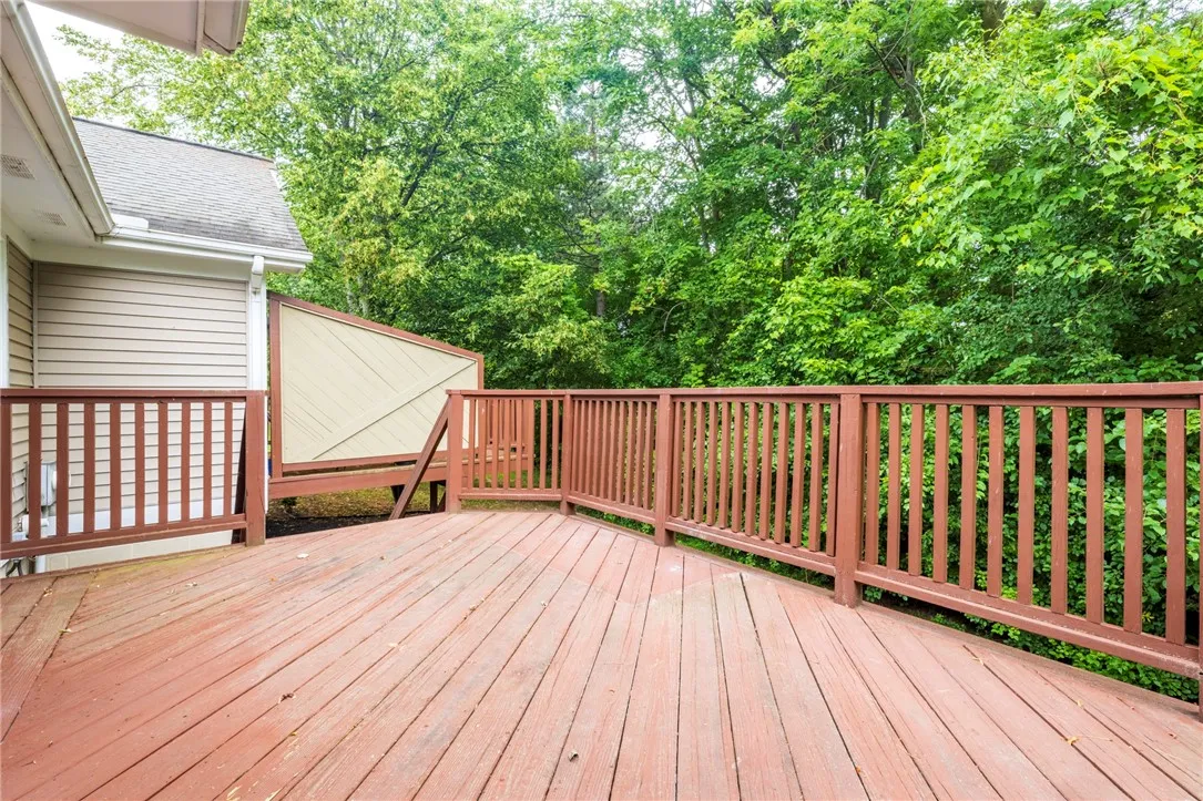 28 Chasewood Circle, Henrietta, New York 14618, Henrietta, New York 14618, 2 Bedrooms Bedrooms, 7 Rooms Rooms,1 BathroomBathrooms,Residential,For Sale,28 Chasewood Circle, Henrietta, New York 14618,R1621969