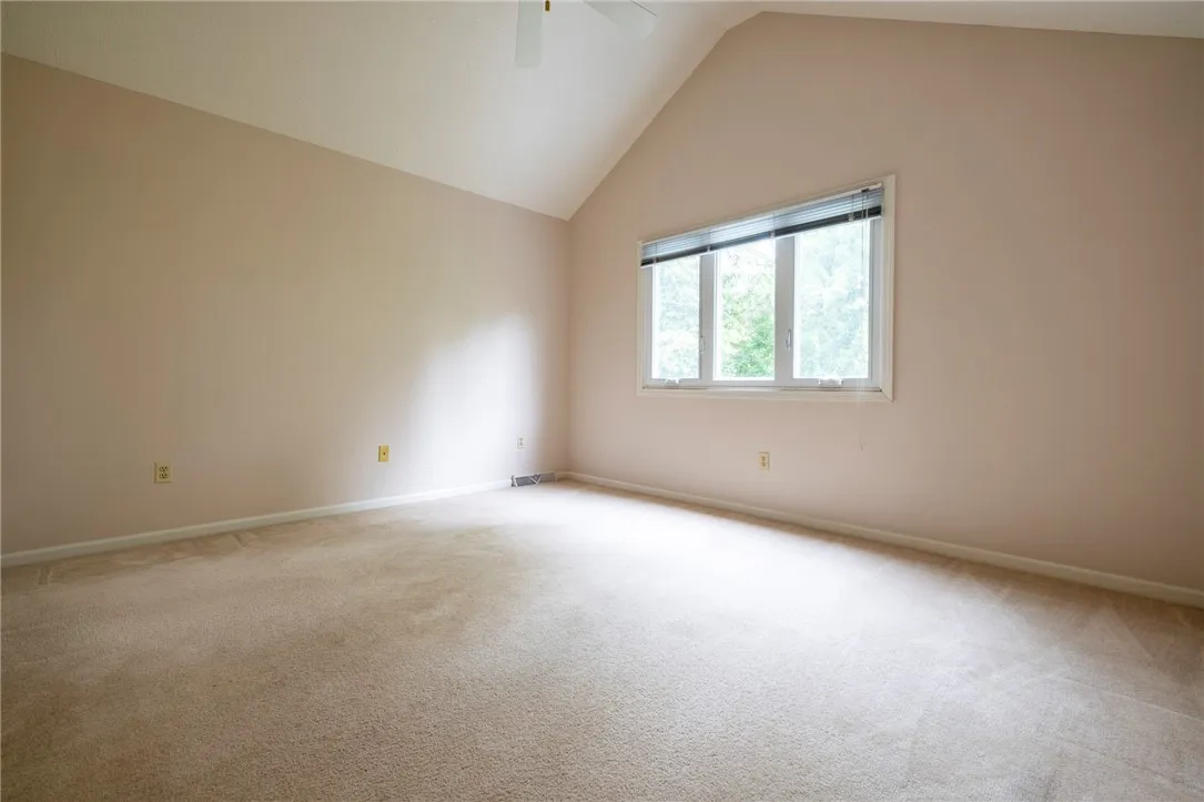 28 Chasewood Circle, Henrietta, New York 14618, Henrietta, New York 14618, 2 Bedrooms Bedrooms, 7 Rooms Rooms,1 BathroomBathrooms,Residential,For Sale,28 Chasewood Circle, Henrietta, New York 14618,R1621969