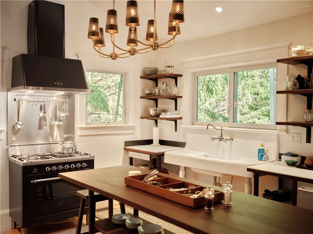 38 Lake Street, Harpersfield, New York 12167, Harpersfield, New York 12167, 3 Bedrooms Bedrooms, 6 Rooms Rooms,2 BathroomsBathrooms,Residential Lease,For Rent,38 Lake Street, Harpersfield, New York 12167,R1623390