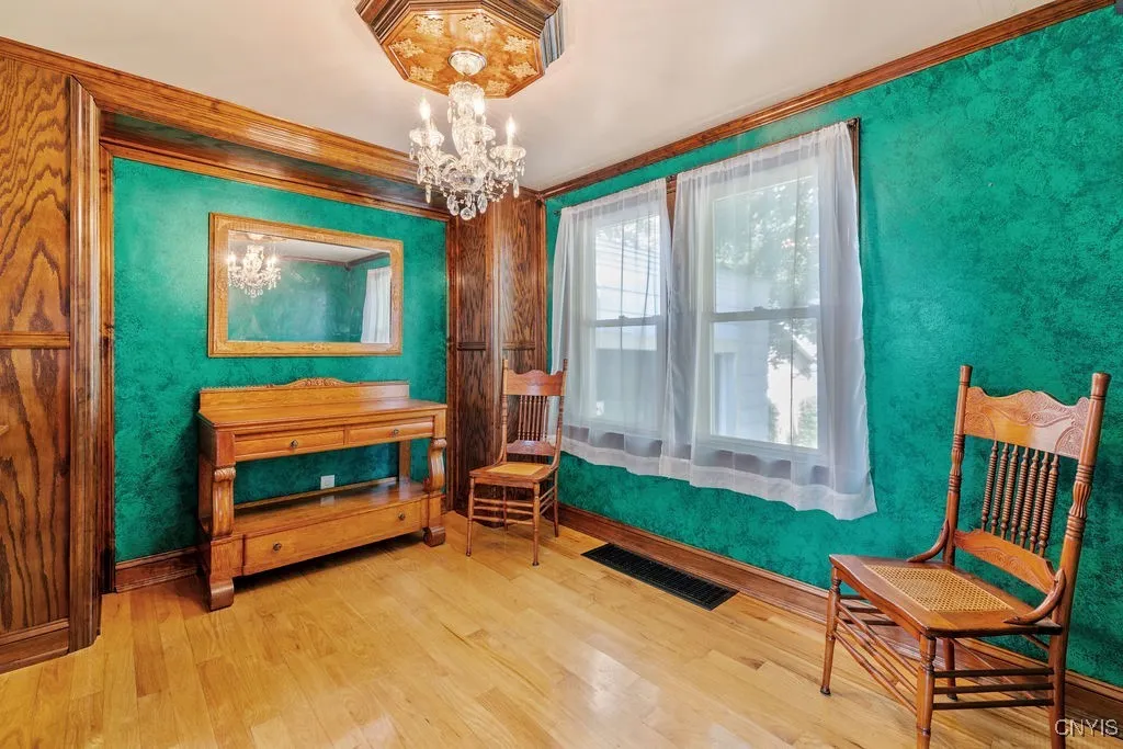703 Mountainview Avenue East, Syracuse, New York 1, Syracuse, New York 13224, 2 Bedrooms Bedrooms, 6 Rooms Rooms,1 BathroomBathrooms,Residential,For Sale,703 Mountainview Avenue East, Syracuse, New York 1,S1622205