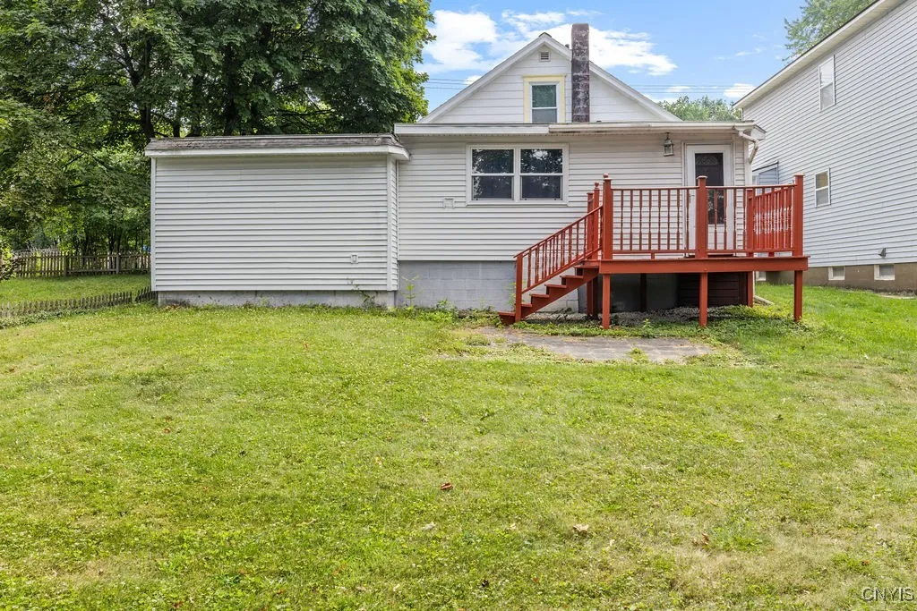 703 Mountainview Avenue East, Syracuse, New York 1, Syracuse, New York 13224, 2 Bedrooms Bedrooms, 6 Rooms Rooms,1 BathroomBathrooms,Residential,For Sale,703 Mountainview Avenue East, Syracuse, New York 1,S1622205