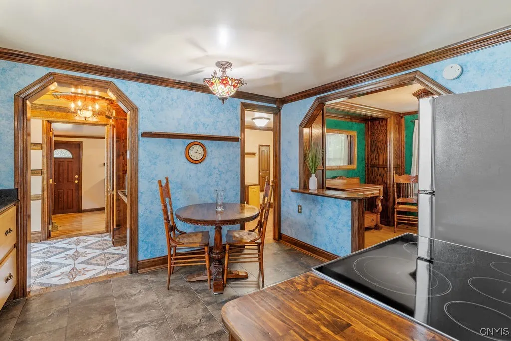 703 Mountainview Avenue East, Syracuse, New York 1, Syracuse, New York 13224, 2 Bedrooms Bedrooms, 6 Rooms Rooms,1 BathroomBathrooms,Residential,For Sale,703 Mountainview Avenue East, Syracuse, New York 1,S1622205