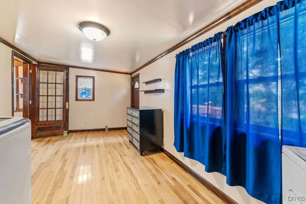 703 Mountainview Avenue East, Syracuse, New York 1, Syracuse, New York 13224, 2 Bedrooms Bedrooms, 6 Rooms Rooms,1 BathroomBathrooms,Residential,For Sale,703 Mountainview Avenue East, Syracuse, New York 1,S1622205