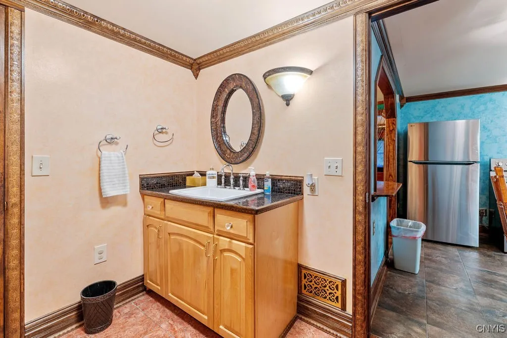 703 Mountainview Avenue East, Syracuse, New York 1, Syracuse, New York 13224, 2 Bedrooms Bedrooms, 6 Rooms Rooms,1 BathroomBathrooms,Residential,For Sale,703 Mountainview Avenue East, Syracuse, New York 1,S1622205