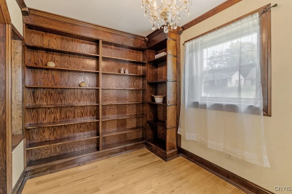 703 Mountainview Avenue East, Syracuse, New York 1, Syracuse, New York 13224, 2 Bedrooms Bedrooms, 6 Rooms Rooms,1 BathroomBathrooms,Residential,For Sale,703 Mountainview Avenue East, Syracuse, New York 1,S1622205