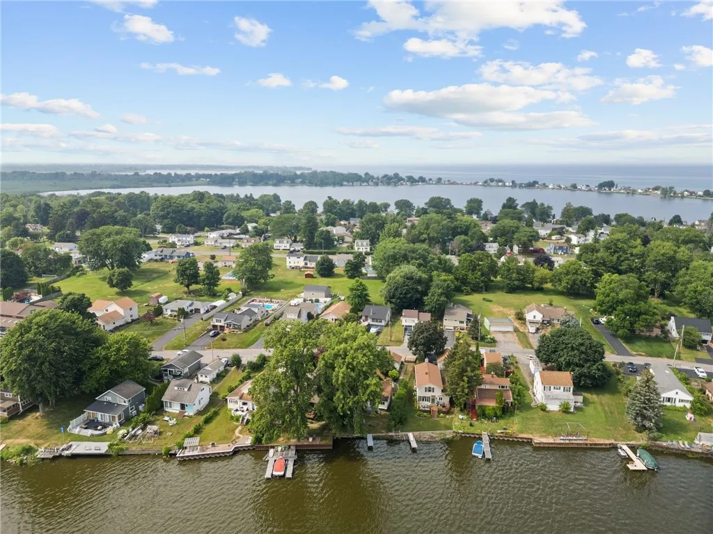374 South Drive, Greece, New York 14612, Greece, New York 14612, 2 Bedrooms Bedrooms, 6 Rooms Rooms,1 BathroomBathrooms,Residential,For Sale,374 South Drive, Greece, New York 14612,R1592160