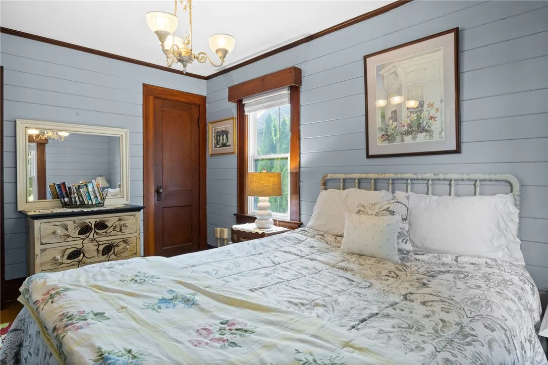 374 South Drive, Greece, New York 14612, Greece, New York 14612, 2 Bedrooms Bedrooms, 6 Rooms Rooms,1 BathroomBathrooms,Residential,For Sale,374 South Drive, Greece, New York 14612,R1592160