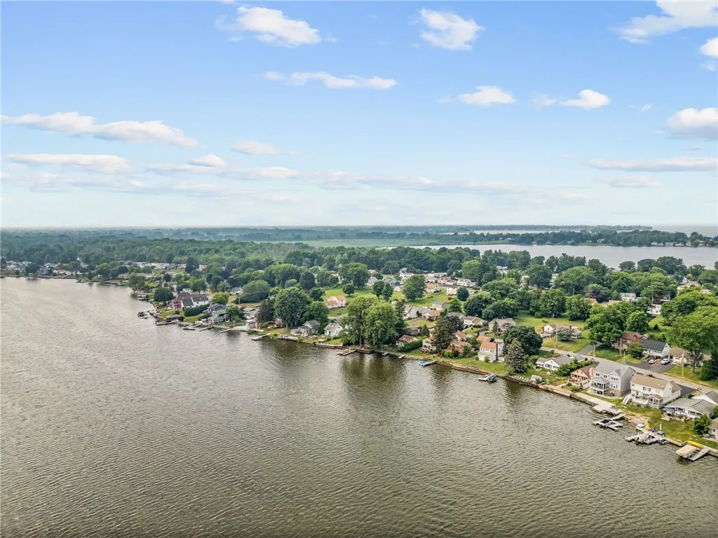 374 South Drive, Greece, New York 14612, Greece, New York 14612, 2 Bedrooms Bedrooms, 6 Rooms Rooms,1 BathroomBathrooms,Residential,For Sale,374 South Drive, Greece, New York 14612,R1592160