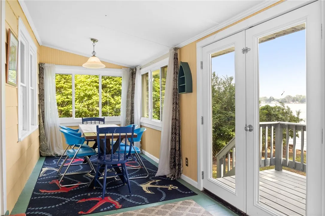374 South Drive, Greece, New York 14612, Greece, New York 14612, 2 Bedrooms Bedrooms, 6 Rooms Rooms,1 BathroomBathrooms,Residential,For Sale,374 South Drive, Greece, New York 14612,R1592160