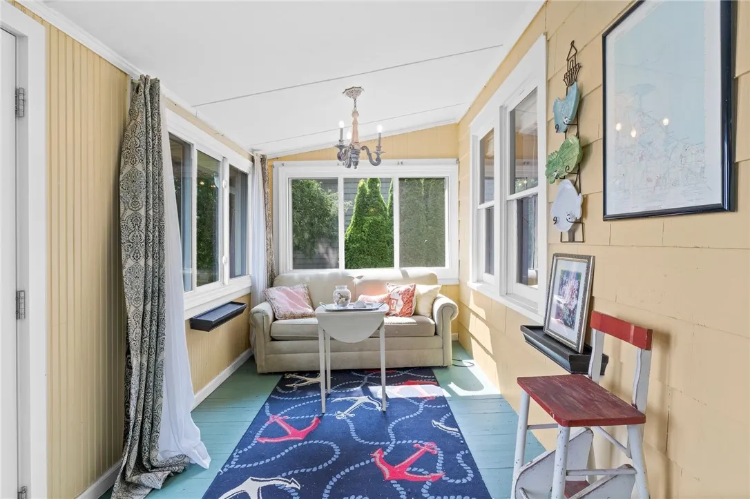 374 South Drive, Greece, New York 14612, Greece, New York 14612, 2 Bedrooms Bedrooms, 6 Rooms Rooms,1 BathroomBathrooms,Residential,For Sale,374 South Drive, Greece, New York 14612,R1592160