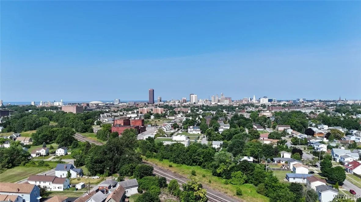 368 Bristol Street, Buffalo, New York 14206, Buffalo, New York 14206, 4 Bedrooms Bedrooms, ,2 BathroomsBathrooms,Residential,For Sale,368 Bristol Street, Buffalo, New York 14206,B1622763