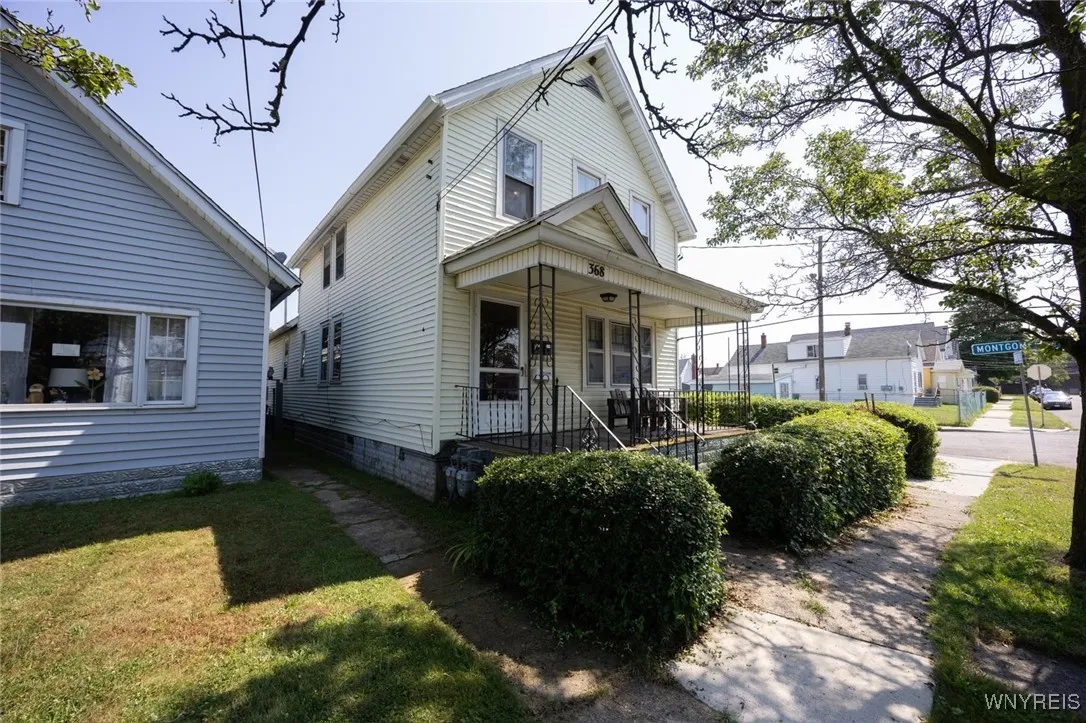 368 Bristol Street, Buffalo, New York 14206, Buffalo, New York 14206, 4 Bedrooms Bedrooms, ,2 BathroomsBathrooms,Residential,For Sale,368 Bristol Street, Buffalo, New York 14206,B1622763