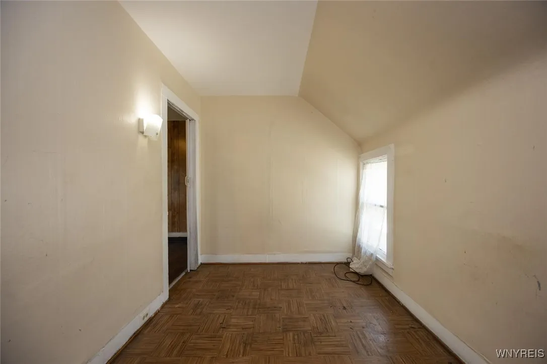 368 Bristol Street, Buffalo, New York 14206, Buffalo, New York 14206, 4 Bedrooms Bedrooms, ,2 BathroomsBathrooms,Residential,For Sale,368 Bristol Street, Buffalo, New York 14206,B1622763