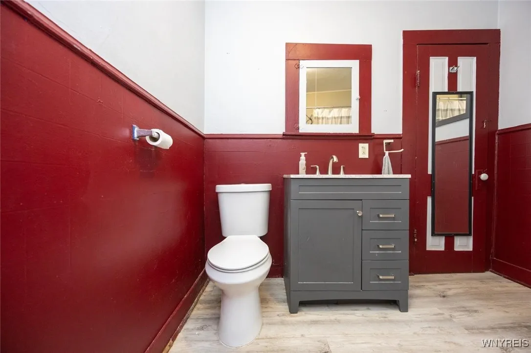 368 Bristol Street, Buffalo, New York 14206, Buffalo, New York 14206, 4 Bedrooms Bedrooms, ,2 BathroomsBathrooms,Residential,For Sale,368 Bristol Street, Buffalo, New York 14206,B1622763