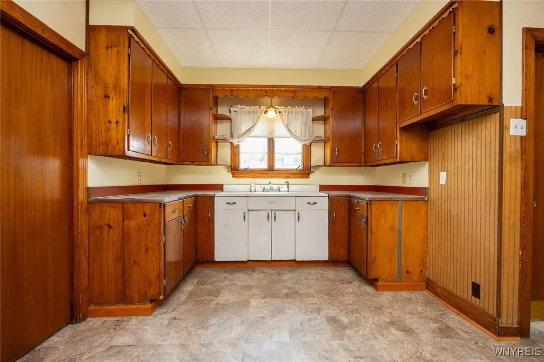 368 Bristol Street, Buffalo, New York 14206, Buffalo, New York 14206, 4 Bedrooms Bedrooms, ,2 BathroomsBathrooms,Residential,For Sale,368 Bristol Street, Buffalo, New York 14206,B1622763