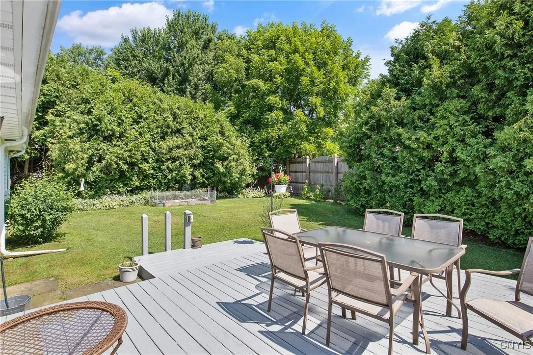 202 Resseguie Drive, Van Buren, New York 13209, Van Buren, New York 13209, 3 Bedrooms Bedrooms, 8 Rooms Rooms,1 BathroomBathrooms,Residential,For Sale,202 Resseguie Drive, Van Buren, New York 13209,S1622255