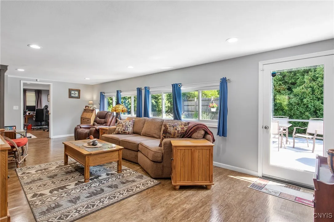 202 Resseguie Drive, Van Buren, New York 13209, Van Buren, New York 13209, 3 Bedrooms Bedrooms, 8 Rooms Rooms,1 BathroomBathrooms,Residential,For Sale,202 Resseguie Drive, Van Buren, New York 13209,S1622255