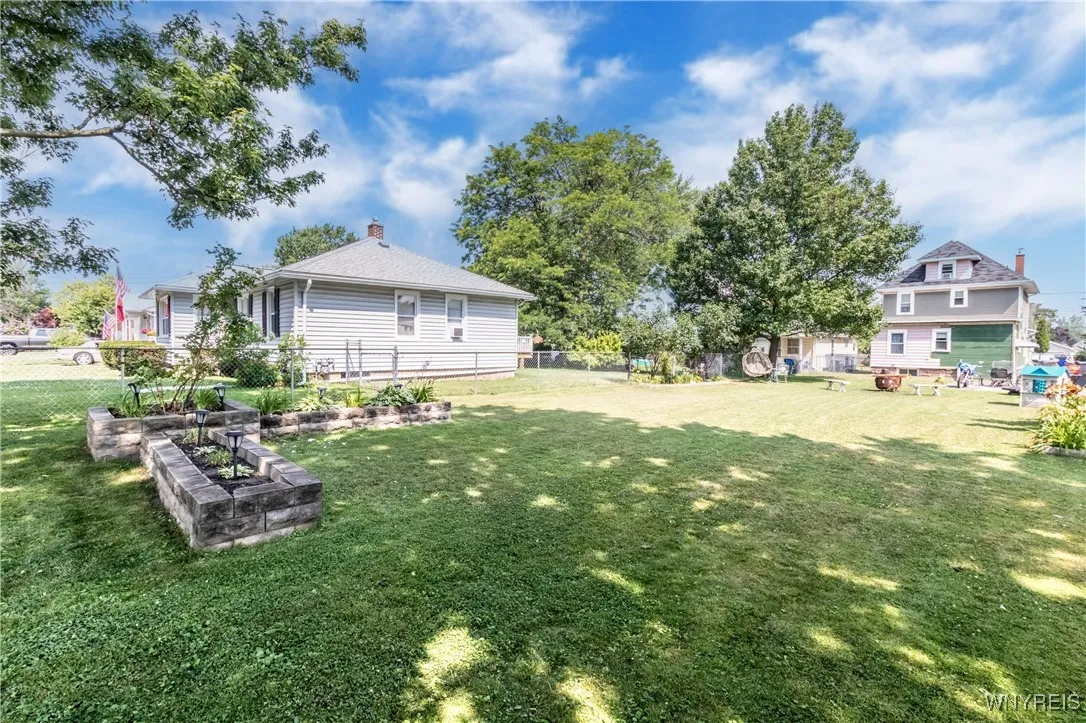 341 Utica Street Street, Tonawanda, New York 14150, Tonawanda, New York 14150, 3 Bedrooms Bedrooms, 10 Rooms Rooms,1 BathroomBathrooms,Residential,For Sale,341 Utica Street Street, Tonawanda, New York 14150,B1623154