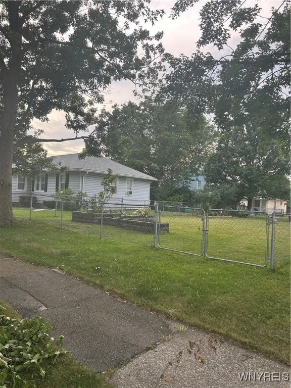 341 Utica Street Street, Tonawanda, New York 14150, Tonawanda, New York 14150, 3 Bedrooms Bedrooms, 10 Rooms Rooms,1 BathroomBathrooms,Residential,For Sale,341 Utica Street Street, Tonawanda, New York 14150,B1623154