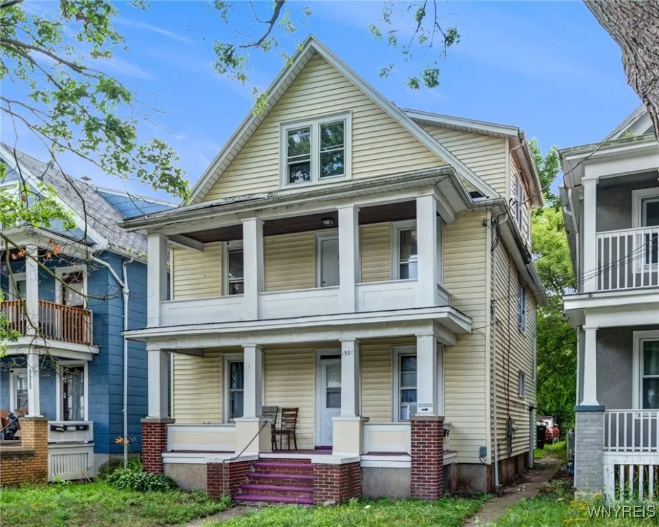 1537 La Salle Avenue, Niagara Falls, New York 1430, Niagara Falls, New York 14301, 6 Bedrooms Bedrooms, ,2 BathroomsBathrooms,Residential,For Sale,1537 La Salle Avenue, Niagara Falls, New York 1430,B1623417