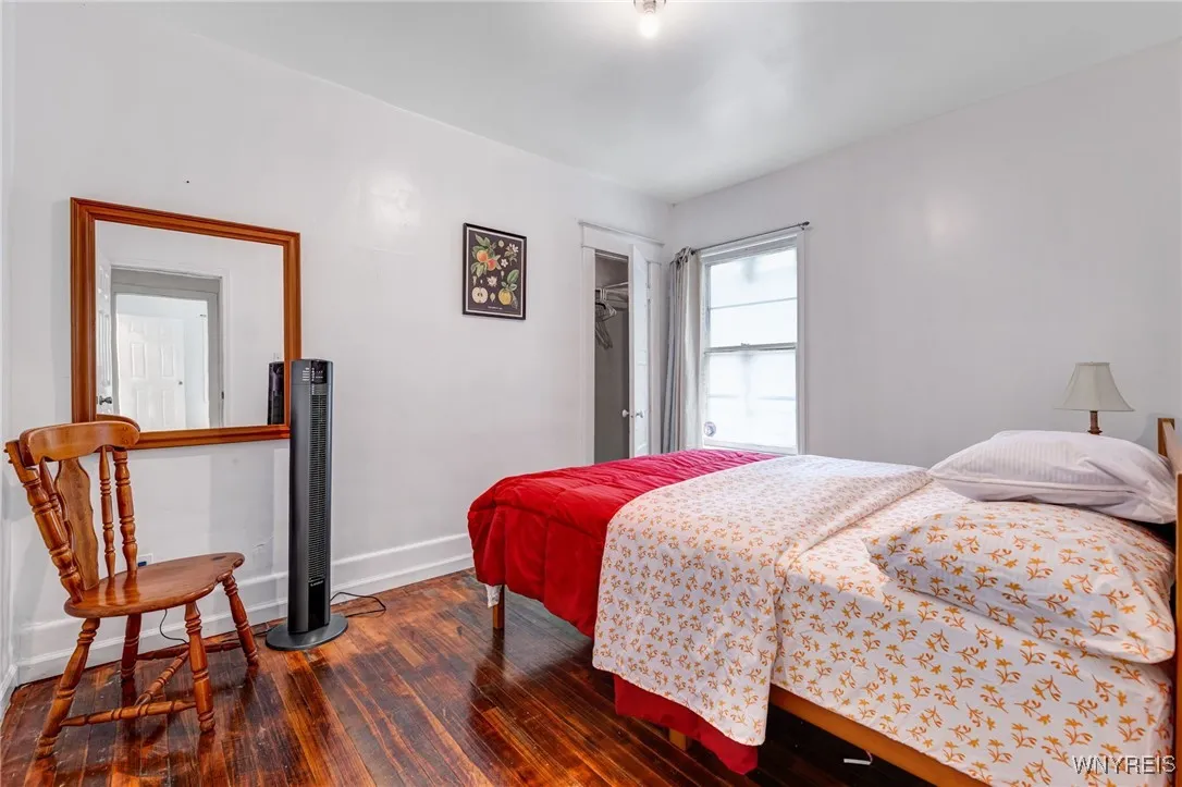 1537 La Salle Avenue, Niagara Falls, New York 1430, Niagara Falls, New York 14301, 6 Bedrooms Bedrooms, ,2 BathroomsBathrooms,Residential,For Sale,1537 La Salle Avenue, Niagara Falls, New York 1430,B1623417