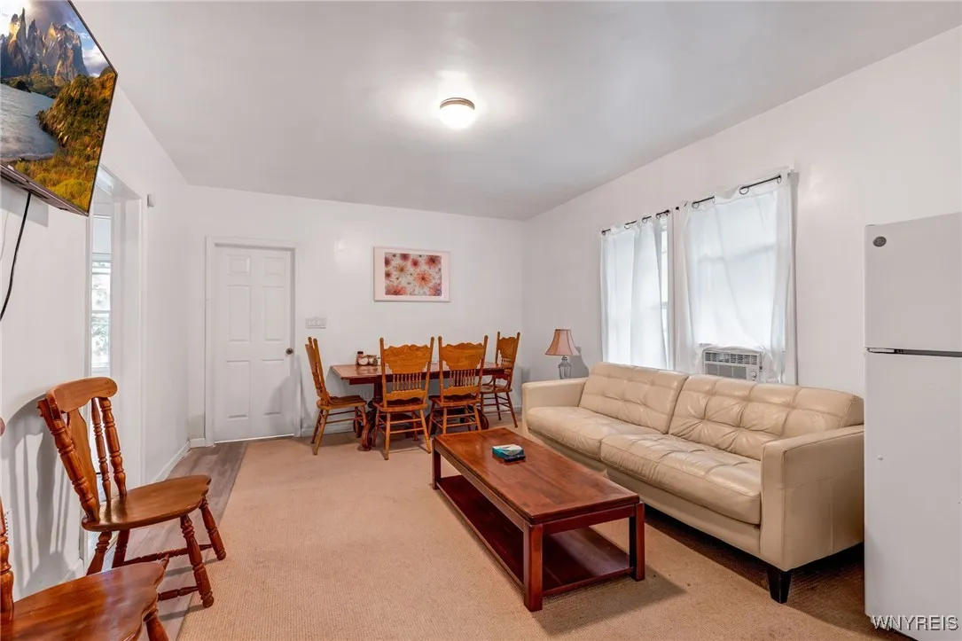1537 La Salle Avenue, Niagara Falls, New York 1430, Niagara Falls, New York 14301, 6 Bedrooms Bedrooms, ,2 BathroomsBathrooms,Residential,For Sale,1537 La Salle Avenue, Niagara Falls, New York 1430,B1623417
