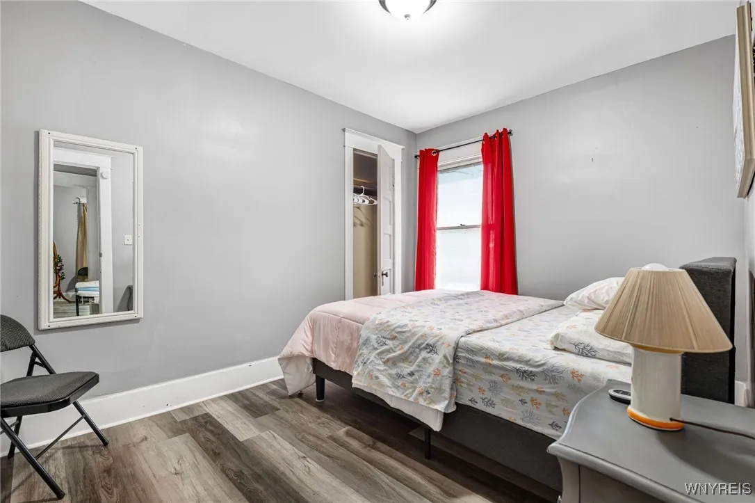 1537 La Salle Avenue, Niagara Falls, New York 1430, Niagara Falls, New York 14301, 6 Bedrooms Bedrooms, ,2 BathroomsBathrooms,Residential,For Sale,1537 La Salle Avenue, Niagara Falls, New York 1430,B1623417
