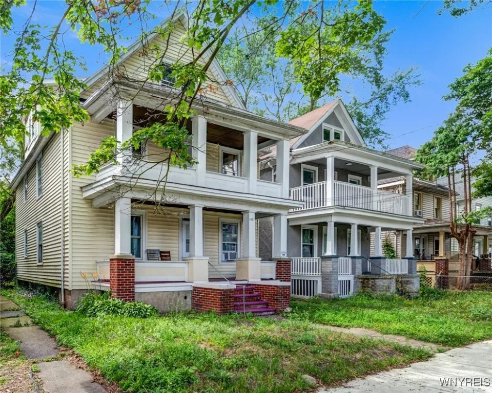 1537 La Salle Avenue, Niagara Falls, New York 1430, Niagara Falls, New York 14301, 6 Bedrooms Bedrooms, ,2 BathroomsBathrooms,Residential,For Sale,1537 La Salle Avenue, Niagara Falls, New York 1430,B1623417