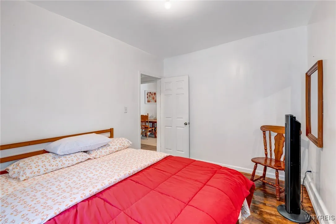 1537 La Salle Avenue, Niagara Falls, New York 1430, Niagara Falls, New York 14301, 6 Bedrooms Bedrooms, ,2 BathroomsBathrooms,Residential,For Sale,1537 La Salle Avenue, Niagara Falls, New York 1430,B1623417