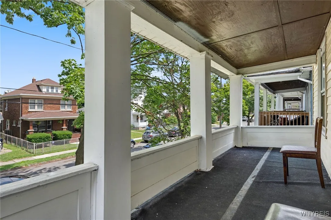 1537 La Salle Avenue, Niagara Falls, New York 1430, Niagara Falls, New York 14301, 6 Bedrooms Bedrooms, ,2 BathroomsBathrooms,Residential,For Sale,1537 La Salle Avenue, Niagara Falls, New York 1430,B1623417