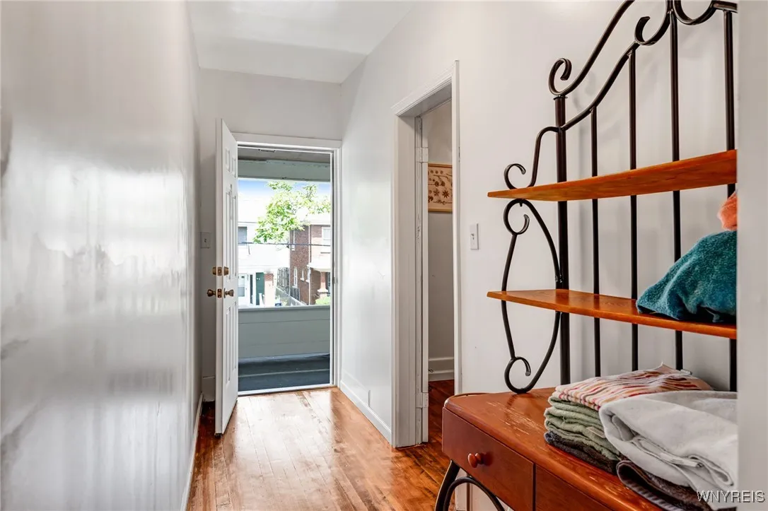 1537 La Salle Avenue, Niagara Falls, New York 1430, Niagara Falls, New York 14301, 6 Bedrooms Bedrooms, ,2 BathroomsBathrooms,Residential,For Sale,1537 La Salle Avenue, Niagara Falls, New York 1430,B1623417