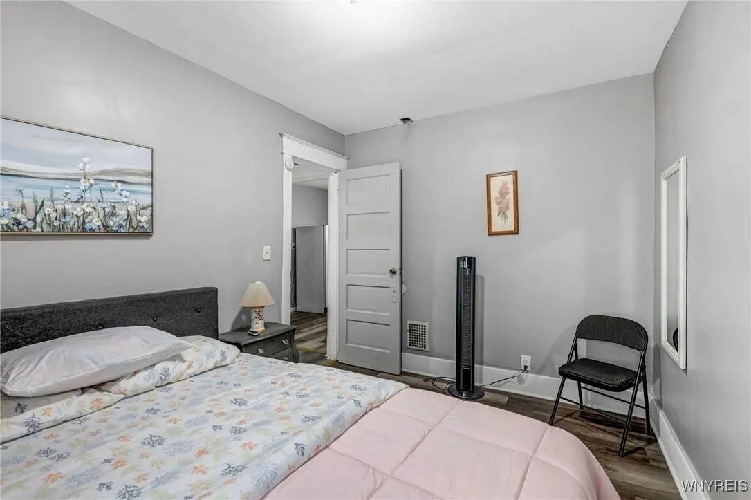 1537 La Salle Avenue, Niagara Falls, New York 1430, Niagara Falls, New York 14301, 6 Bedrooms Bedrooms, ,2 BathroomsBathrooms,Residential,For Sale,1537 La Salle Avenue, Niagara Falls, New York 1430,B1623417