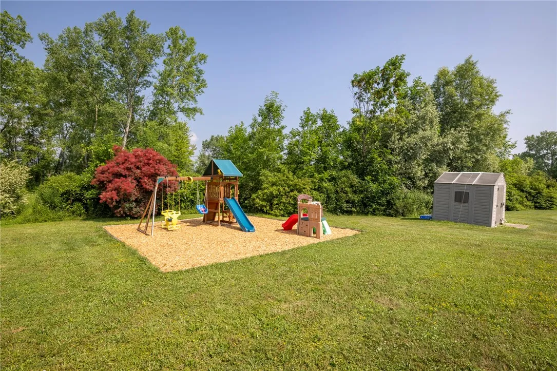 506 Chestnut Ridge Road, Chili, New York 14626, Chili, New York 14626, 4 Bedrooms Bedrooms, 9 Rooms Rooms,3 BathroomsBathrooms,Residential,For Sale,506 Chestnut Ridge Road, Chili, New York 14626,R1619125