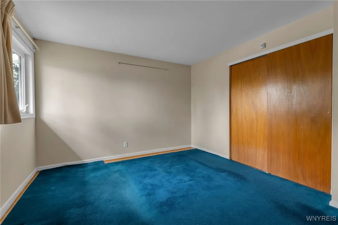 166 Kingsbury Lane, Tonawanda, New York 14150, Tonawanda, New York 14150, 3 Bedrooms Bedrooms, 6 Rooms Rooms,1 BathroomBathrooms,Residential,For Sale,166 Kingsbury Lane, Tonawanda, New York 14150,B1623116