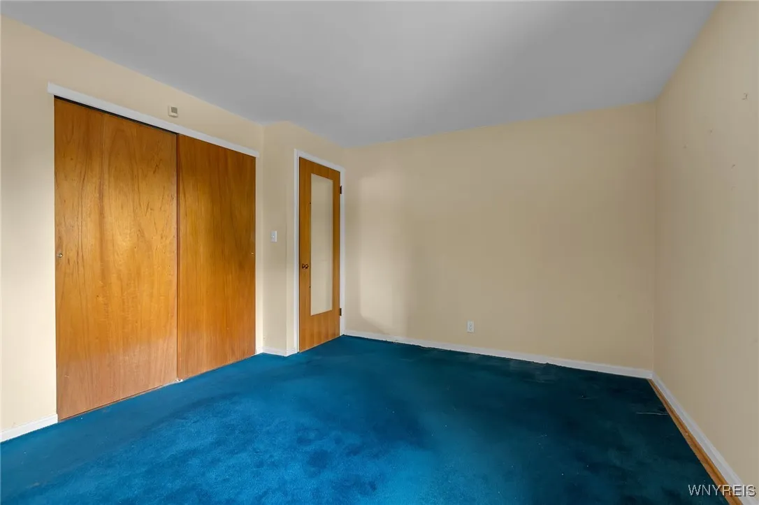 166 Kingsbury Lane, Tonawanda, New York 14150, Tonawanda, New York 14150, 3 Bedrooms Bedrooms, 6 Rooms Rooms,1 BathroomBathrooms,Residential,For Sale,166 Kingsbury Lane, Tonawanda, New York 14150,B1623116