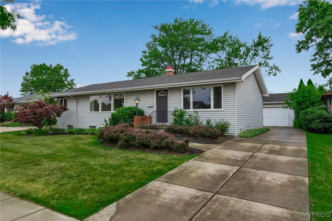 166 Kingsbury Lane, Tonawanda, New York 14150, Tonawanda, New York 14150, 3 Bedrooms Bedrooms, 6 Rooms Rooms,1 BathroomBathrooms,Residential,For Sale,166 Kingsbury Lane, Tonawanda, New York 14150,B1623116
