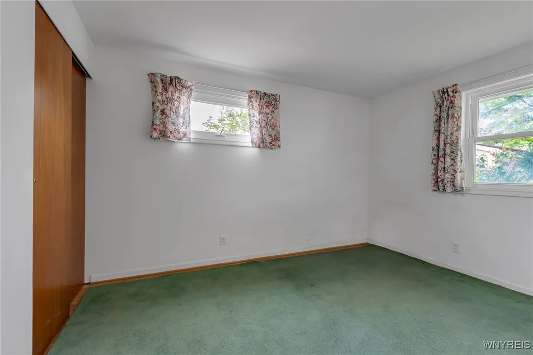166 Kingsbury Lane, Tonawanda, New York 14150, Tonawanda, New York 14150, 3 Bedrooms Bedrooms, 6 Rooms Rooms,1 BathroomBathrooms,Residential,For Sale,166 Kingsbury Lane, Tonawanda, New York 14150,B1623116