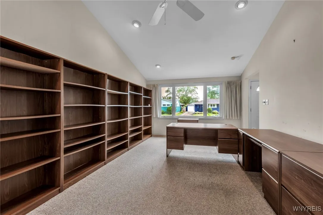 166 Kingsbury Lane, Tonawanda, New York 14150, Tonawanda, New York 14150, 3 Bedrooms Bedrooms, 6 Rooms Rooms,1 BathroomBathrooms,Residential,For Sale,166 Kingsbury Lane, Tonawanda, New York 14150,B1623116