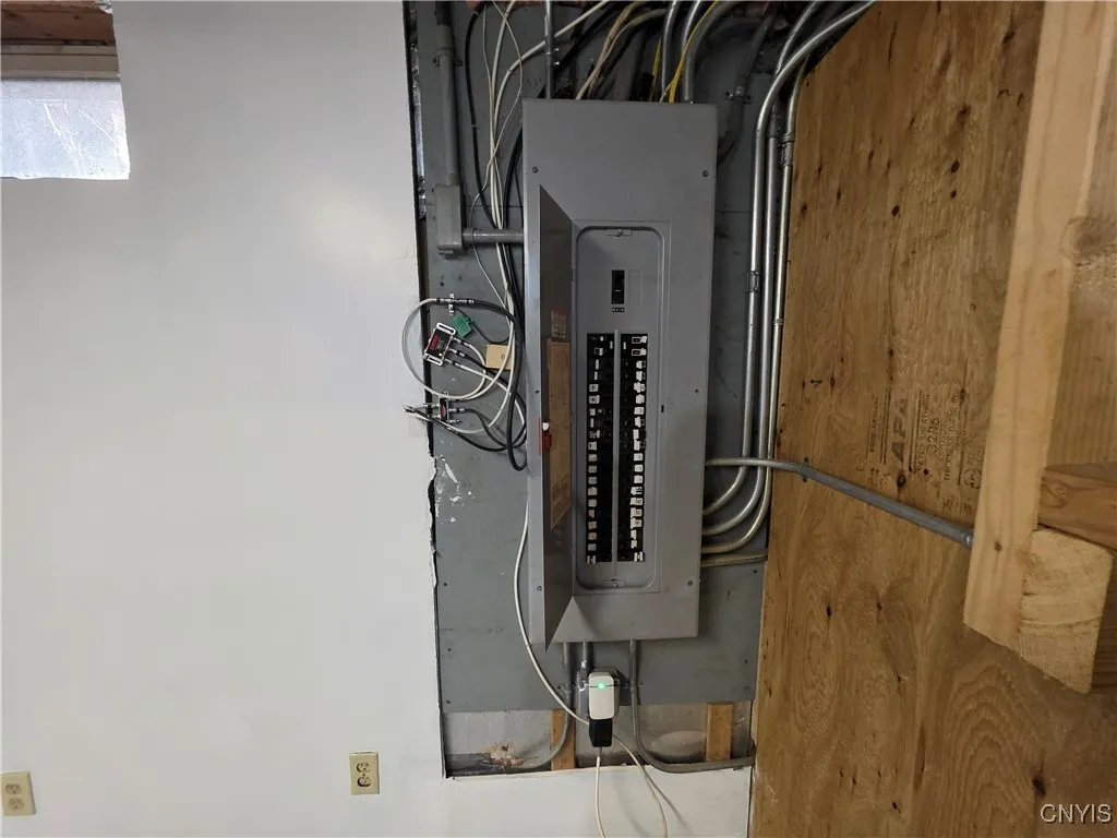 4945 Glen Robin Drive, Onondaga, New York 13215, Onondaga, New York 13215, 3 Bedrooms Bedrooms, 8 Rooms Rooms,1 BathroomBathrooms,Residential,For Sale,4945 Glen Robin Drive, Onondaga, New York 13215,S1619784