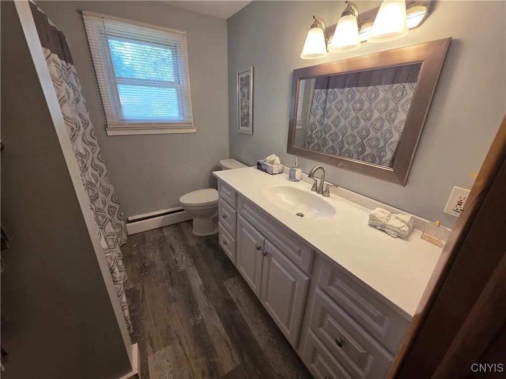 4945 Glen Robin Drive, Onondaga, New York 13215, Onondaga, New York 13215, 3 Bedrooms Bedrooms, 8 Rooms Rooms,1 BathroomBathrooms,Residential,For Sale,4945 Glen Robin Drive, Onondaga, New York 13215,S1619784