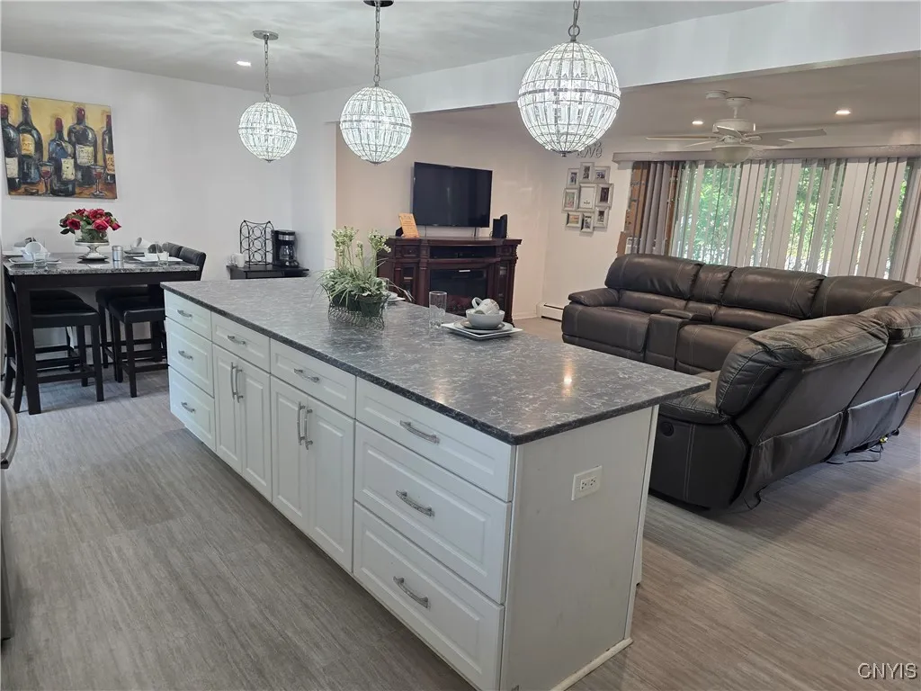 4945 Glen Robin Drive, Onondaga, New York 13215, Onondaga, New York 13215, 3 Bedrooms Bedrooms, 8 Rooms Rooms,1 BathroomBathrooms,Residential,For Sale,4945 Glen Robin Drive, Onondaga, New York 13215,S1619784