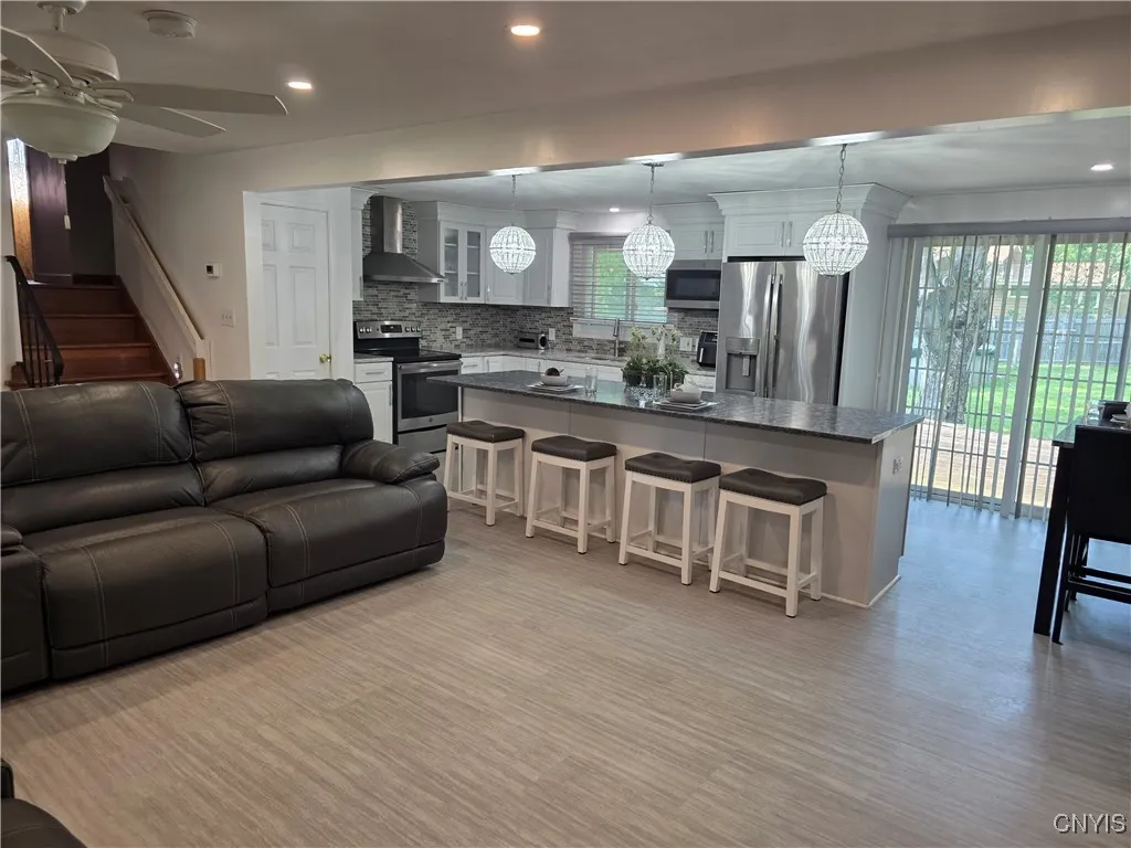 4945 Glen Robin Drive, Onondaga, New York 13215, Onondaga, New York 13215, 3 Bedrooms Bedrooms, 8 Rooms Rooms,1 BathroomBathrooms,Residential,For Sale,4945 Glen Robin Drive, Onondaga, New York 13215,S1619784